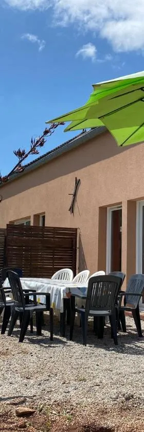 Gîte Utah du DOMAINE DE SAINT-VIGOR，位于Saint-Pellerin的酒店