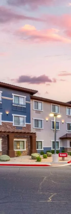 Best Western Plus Surprise-Phoenix NW，位于瑟普赖斯的酒店