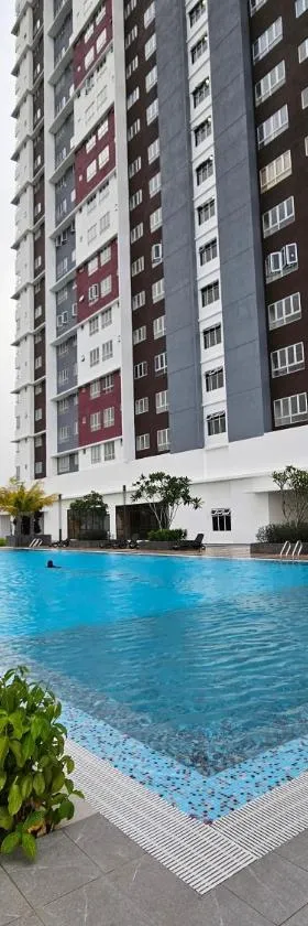4 Bedrooms VivaVibes Home at Ostia Bangi next to Bangi Toll，位于Bandar Baru Bangi的酒店