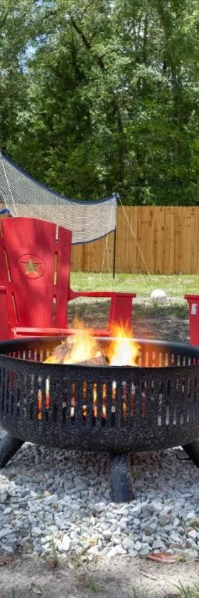Ichetucknee Springs 2 MI - Fire Pit Pavilion & Grill，位于Fort White的酒店