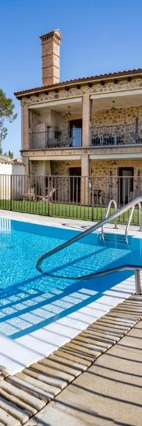 Apartamentos rurales Posada de Monfragüe con jacuzzi，位于马尔帕尔蒂达德普拉森西亚的酒店
