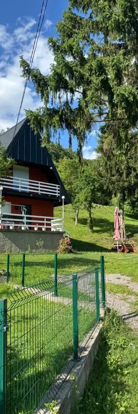 Weekend getaway house，位于Goražde的酒店
