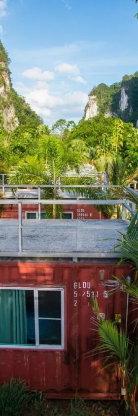 The Camper Lodge Khao Sok，位于Ban Bang Bon的酒店