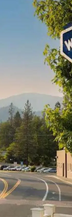 Weaverville Hotel，位于Weaverville的酒店