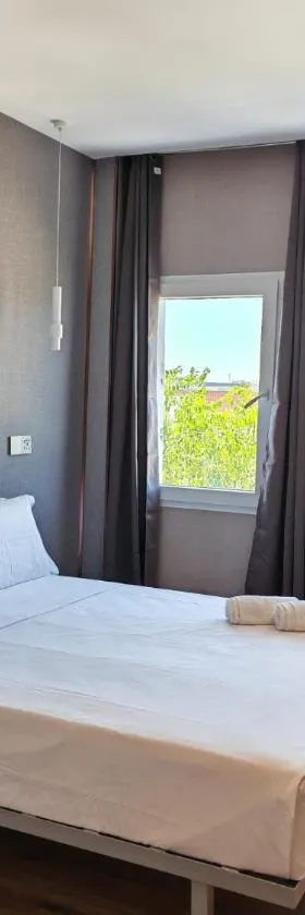 Hotel Golden Alcorcon，位于阿尔考空的酒店