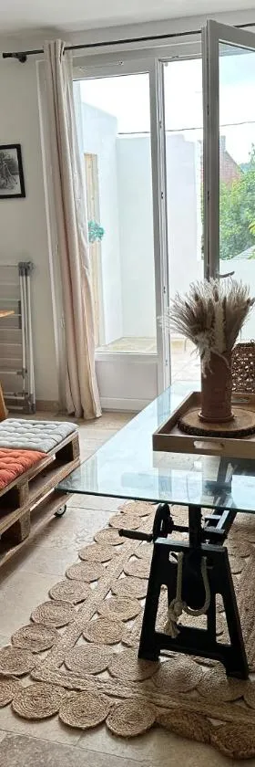 Appart 2 min de la plage，位于滨海伯内尔维尔的酒店