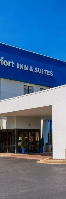 Comfort Inn & Suites Shepherdsville - Louisville South，位于谢泼兹维尔的酒店