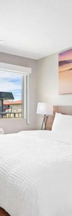 Clarion Pointe Ridgecrest near China Lake Naval Station，位于里奇克莱斯特的酒店