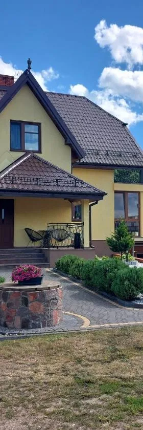 Agroturystyka Żubrówka，位于Żubrówka的酒店