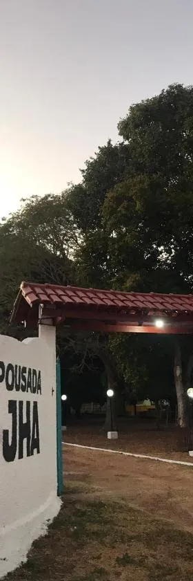 Pousada JHA，位于阿鲁阿南的酒店