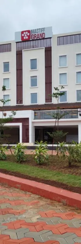 Mastiff Grand Dharwad，位于Mugad的酒店