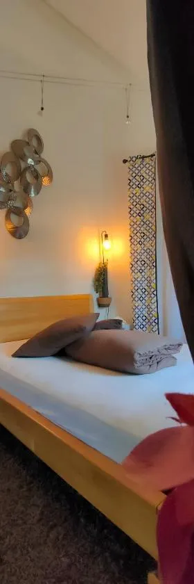 Maison gîte studio de vacances sud de la France，位于Cuzac的酒店
