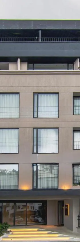 Nodo Hotel，位于马尼萨莱斯的酒店