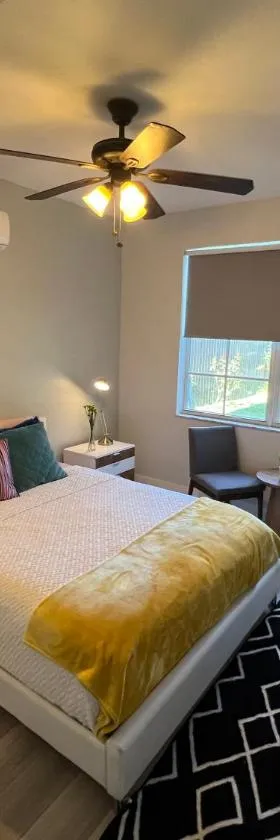 Chic Private Retreat，位于霍姆斯泰德的酒店