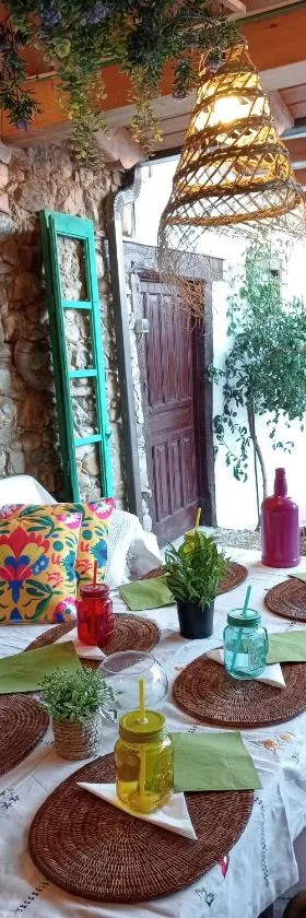 Casa ENTREPIEDRAS，位于Villalís的酒店