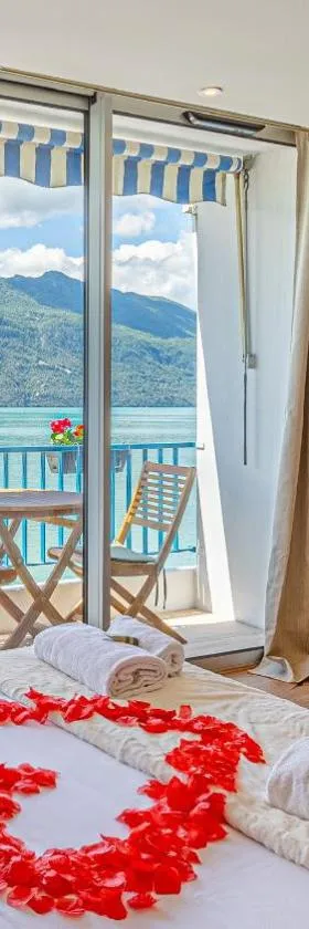 Le Reflet du Lac，位于Tresserve的酒店