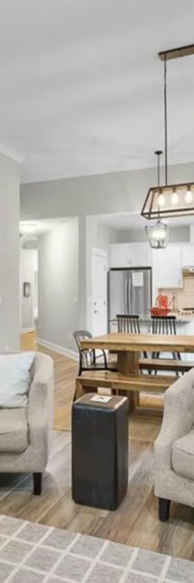Modern Retreat in Mt Hood Oregon Resort，位于韦尔奇的酒店