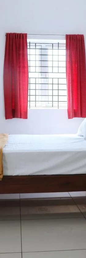 AuroBliss Homestay，位于Villupuram的酒店