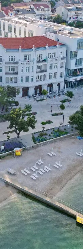 Hotel Miramare，位于茨里克韦尼察的酒店