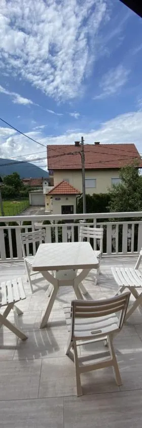 Apartment In The Nature，位于伊利扎的酒店