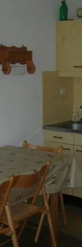 Duplex lumineux et spacieux en plein centre bourg，位于圣皮耶尔德沙尔特勒斯的酒店