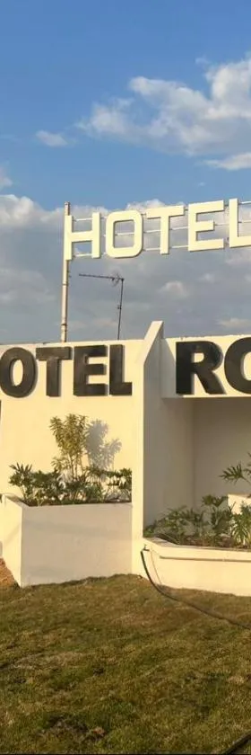 Hotel Rosim，位于皮拉苏农加的酒店