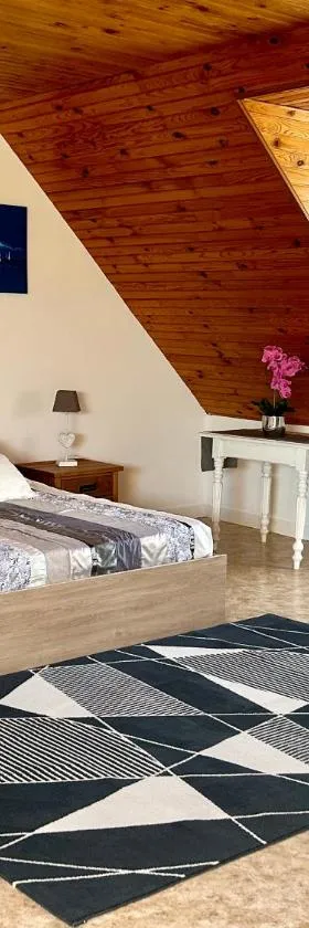 Chambre avec cuisine à la campagne au calme，位于Cléguérec的酒店