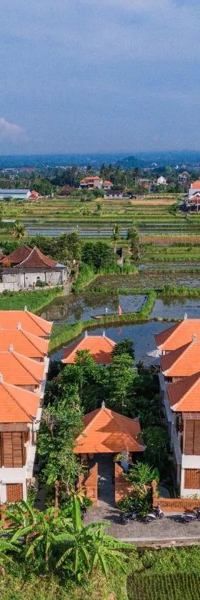 Odessa Village by Pramana Villas，位于吉安雅的酒店