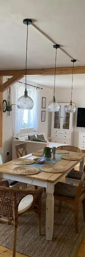 Na Gruntě，位于Škvořetice的酒店