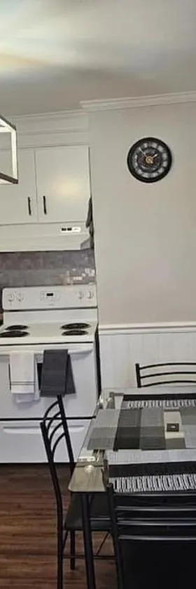 Private Apt In Middletown-wesleyan，位于米德尔敦的酒店