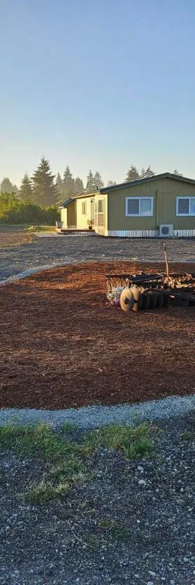 Yelm Prairie Vacation Rentals，位于Yelm的酒店
