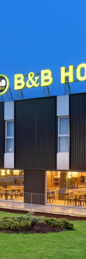 B&B HOTEL Santiago Milladoiro，位于米拉多罗的酒店