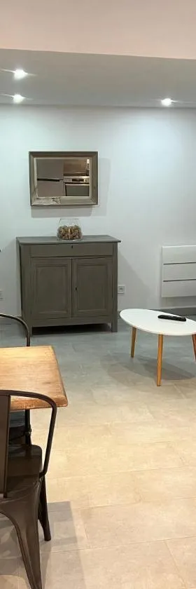 Charmante maison de village，位于Murviel的酒店