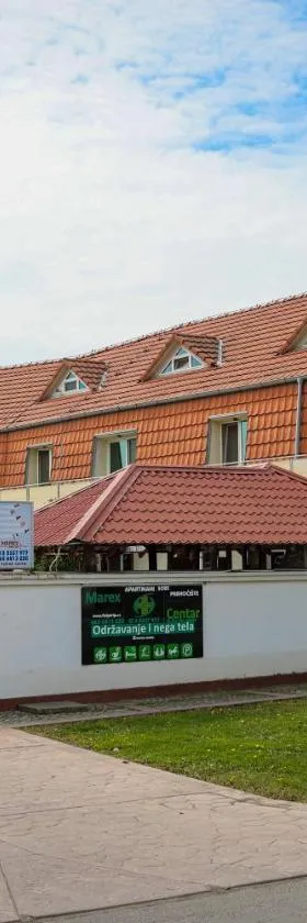 Marex Centar，位于Jabuka的酒店