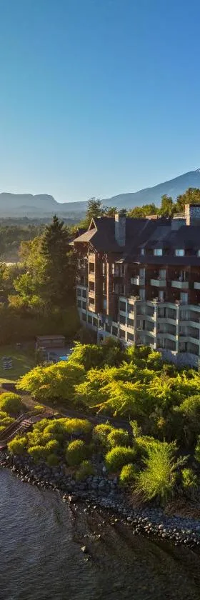 Park Lake Luxury Hotel，位于普孔的酒店