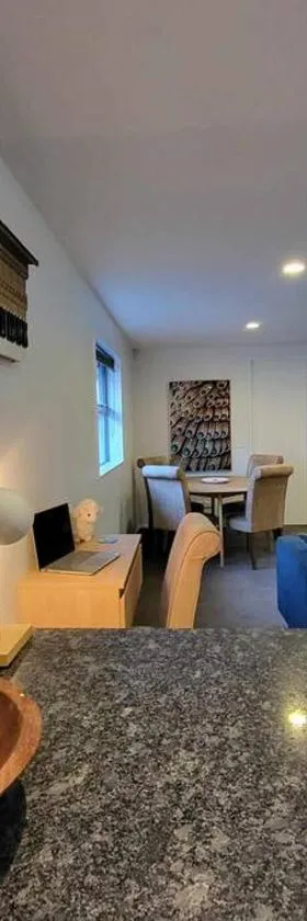 Barefoot Beach House Pegasus NZ，位于Waikuku的酒店