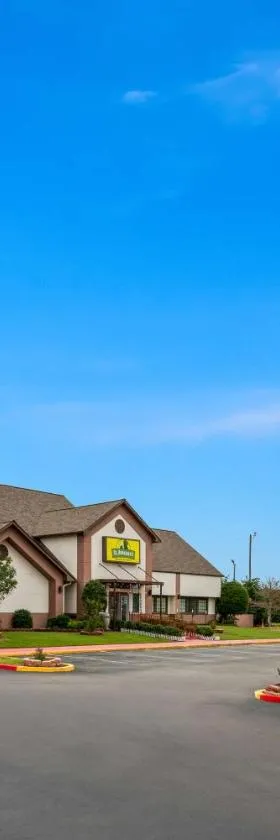 奥克马尔吉贝斯特韦斯特酒店，位于Okmulgee的酒店