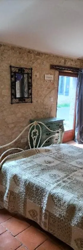 Chambre d'hôtes en Dordogne proche Eymet，位于Fonroque的酒店