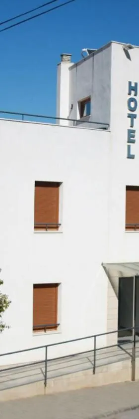Hotel Albanta，位于La Lantejuela的酒店