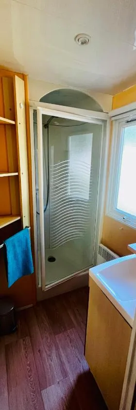 Mobil Home Titania，位于Villemur-sur-Tarn的酒店