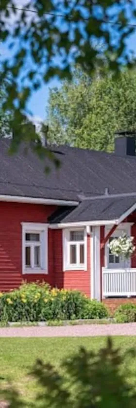Hirsitalo Uusi-Keränen，位于Laitasaari的酒店