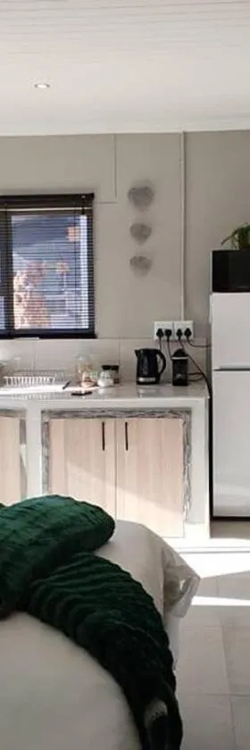 Stellies Accommodation - Room 3，位于基特曼斯胡普的酒店