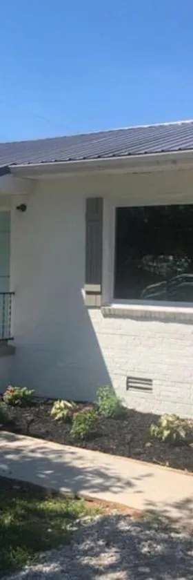 3 Bedroom Cozy Home Minutes From Tims Ford Lake，位于Winchester的酒店