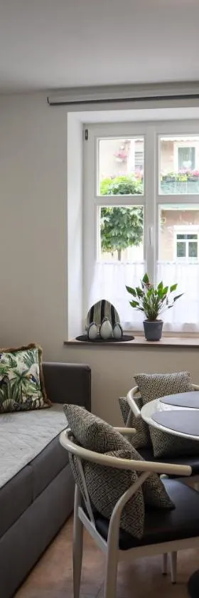 Apartamenty Pocztowe，位于Opolno Zdrój的酒店
