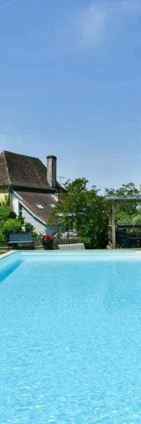 Logis Auberge du Relais - Hôtel & Restaurant，位于博然克斯的酒店