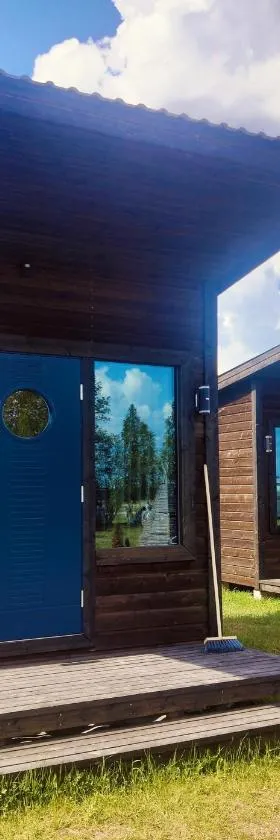 Mökkimajoitus elämyspuistosssa，位于Nivala的酒店