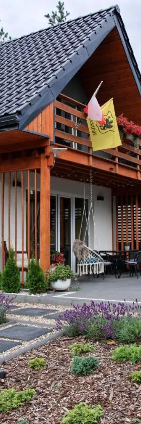 ,,Domek Na Skarpie'' z Balią i basenem letnim，位于苏尔茨兹诺的酒店