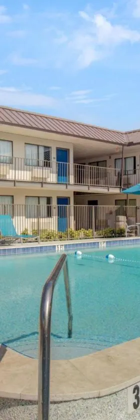Motel 6-Venice, FL，位于威尼斯的酒店