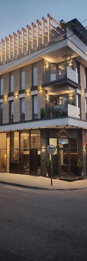 Square Luxury Apartments，位于贝罗沃的酒店