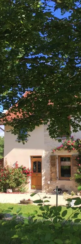 Gîte des Buis de l'Ain，位于Groslée的酒店